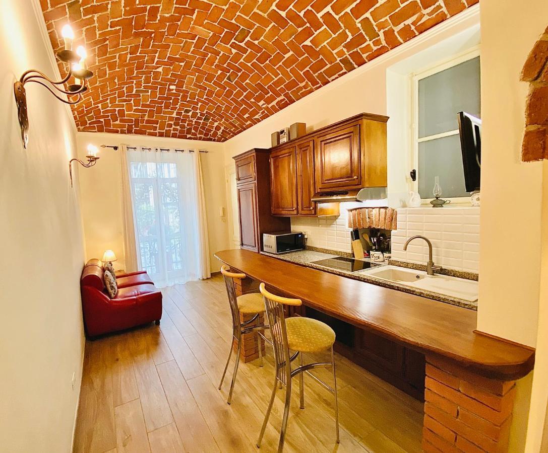 טורינו Exquisitely Renovated And Centrally Located Apartment With Free Parking מראה חיצוני תמונה