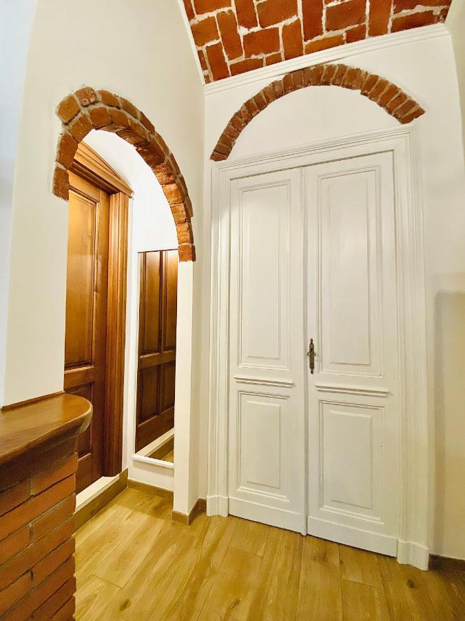 טורינו Exquisitely Renovated And Centrally Located Apartment With Free Parking מראה חיצוני תמונה